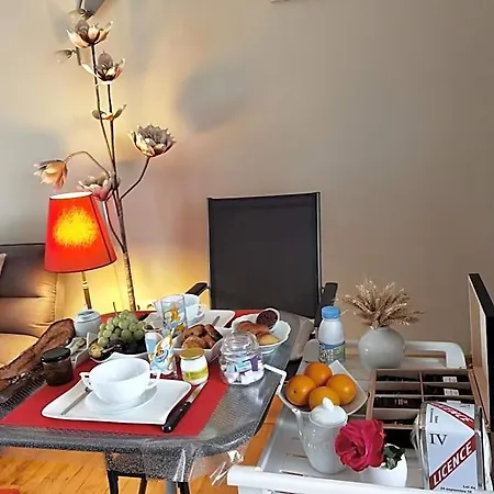 Les Pingouins De La Marne Bed and breakfast Le Perreux-Sur-Marne